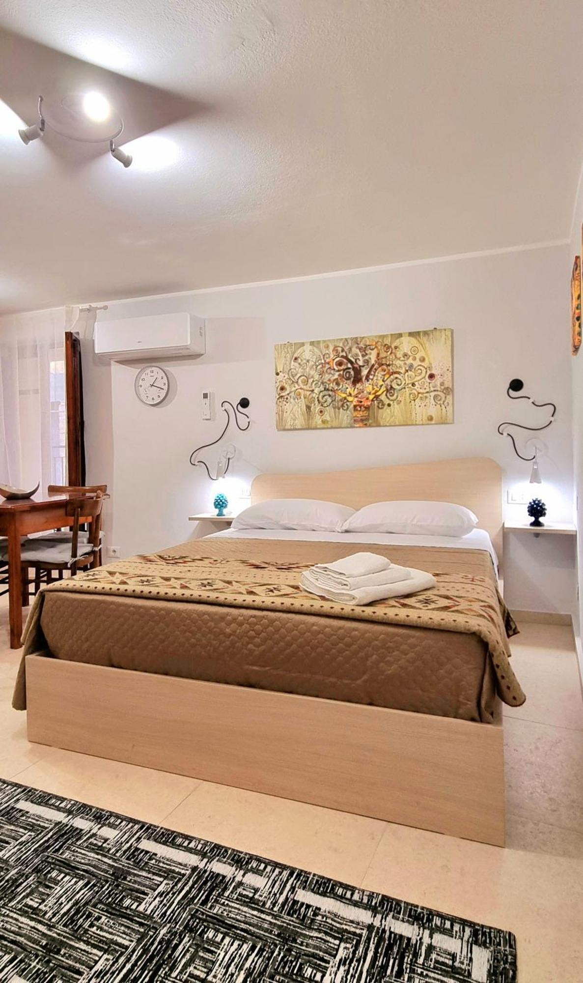 Porta Terra Apartment Чефалу Екстериор снимка